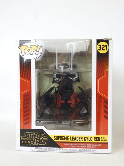 STAR WARS : 3 figurines de collection :
-...