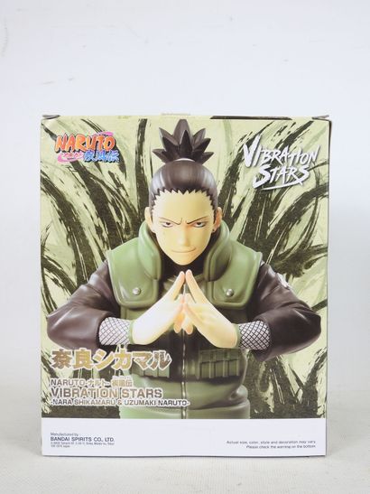 NARUTO : 2 figurines de collection polychromes...