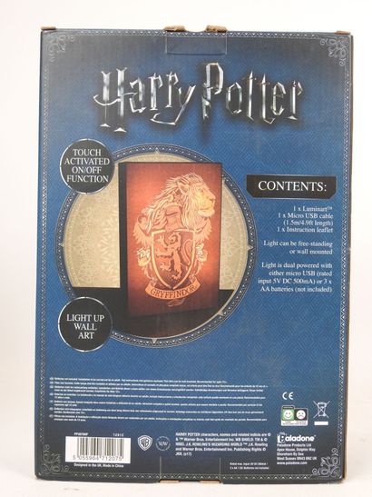 HARRY POTTER : 3 objets de collection :
-...