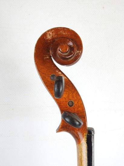 VIOLON 1/2. Etiquette 
