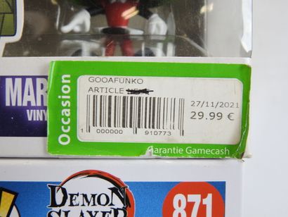 FUNKO POP : 12 figurines de collection de...