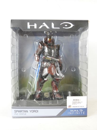 JEUX VIDEOS : 2 figurines de collection :...