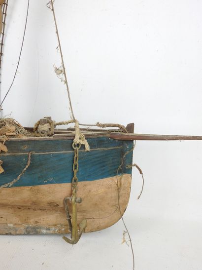 MAQUETTE of sailboat in partially blue painted...