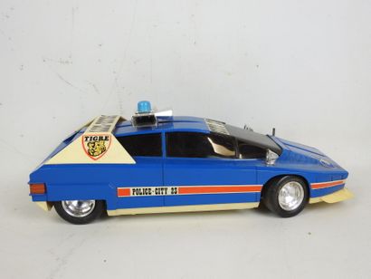 JOUSTRA: Navajo blue police car, Monocanal...