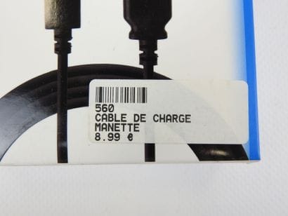 PLAYSTATION : Lot comprenant :
- Casque sans...