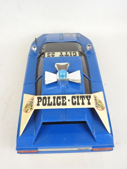 JOUSTRA: Navajo blue police car, Monocanal...