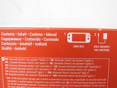NINTENDO : Console Nintendo Switch jaune...