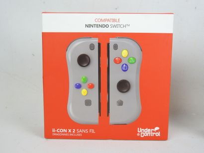 NINTENDO SWITCH : Une manette filaire Plus...