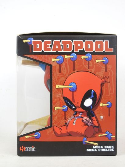 MARVEL : 2 figurines de collection DEADPOOL...
