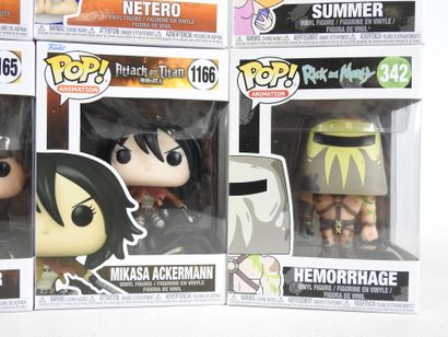 FUNKO POP : 12 figurines de collection de...