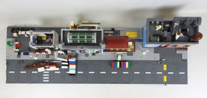 LEGO : Maquette représentant une rue avec...