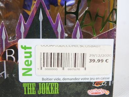 DC COMICS : 4 figurines de collections :
-...