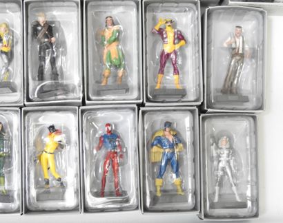 MARVEL : 54 figurines de modèles différents....