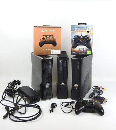 XBOX 360 : 3 consoles XboX 360 noire 2010...