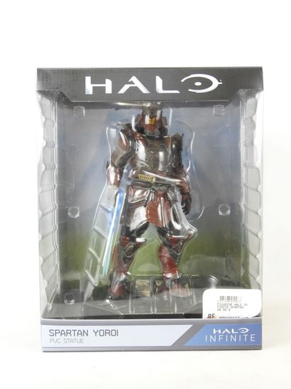 JEUX VIDEOS : 2 figurines de collection :
-...