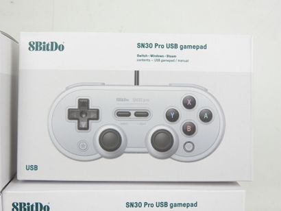 8BitDo : 4 manettes SN30 Pro USB gamepad...