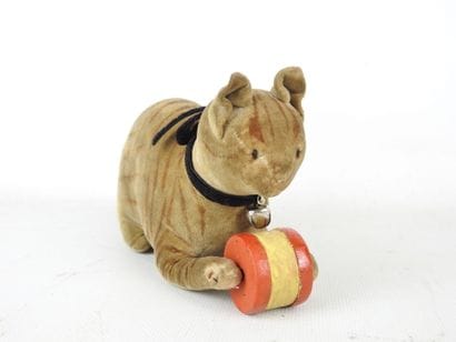 JOUET ANCIEN : Chat en tissu à la clochette...
