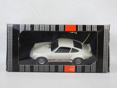 MACADAM Porsche Carrera, blanc. 1/20 Réf...