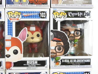 FUNKO POP : 12 figurines de collection de...