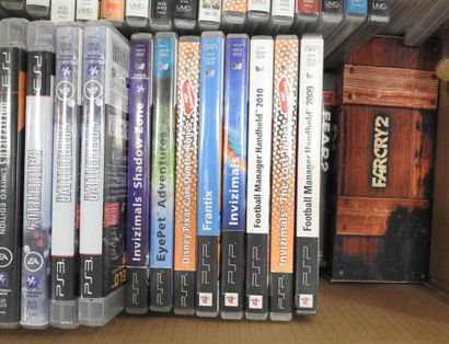 PSP - PS3 : Environ 120 jeux vidéos dont...
