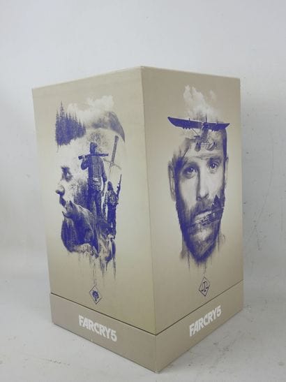 XBOX : 2 coffret avec Batman Arkham City...
