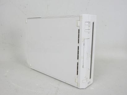 WII : Console modèle RVL-001 blanche avec...