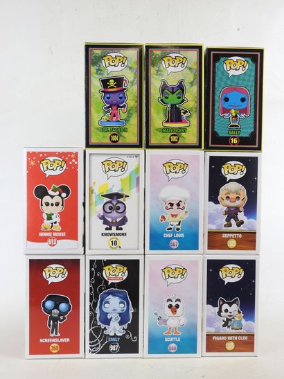 FUNKO POP : 11 figurines de collection DISNEY...