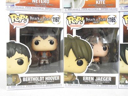 FUNKO POP : 12 figurines de collection de...