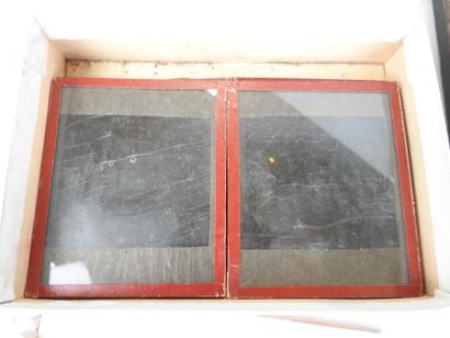PATENT: Black lacquered metal cinematograph...
