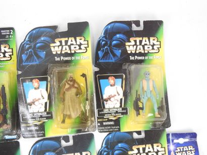 STAR WARS: 10 KENNER, HASBRO and 2 toothbrush...