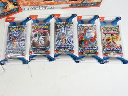 POKEMON : 3 coffrets de cartes à jouer et...
