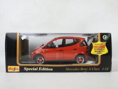 MAISTO Mercedes class A 1997, rouge, 2éme...