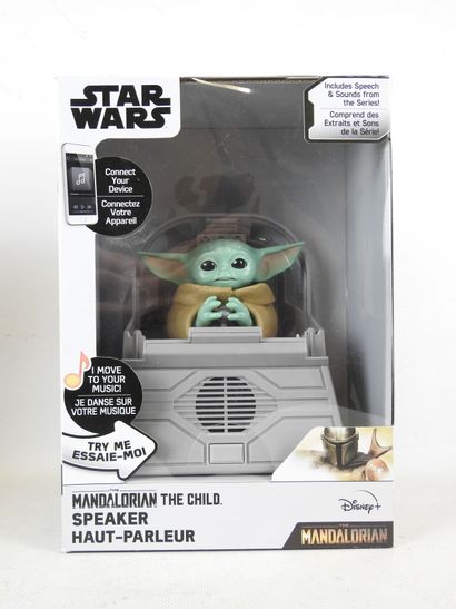 STAR WARS : 3 figurines de collection :
-...