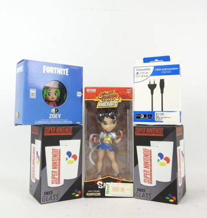 JEUX VIDEOS et divers : 2 figurines de collection...