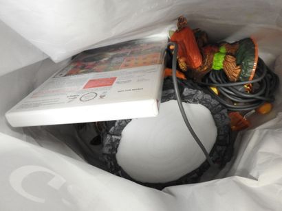 SKYLANDERS : Environ 20 sachets formant lot...