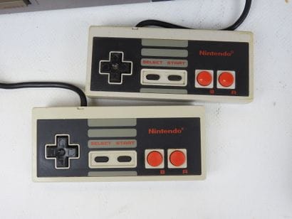 NINTENDO : Console Entertainement System...