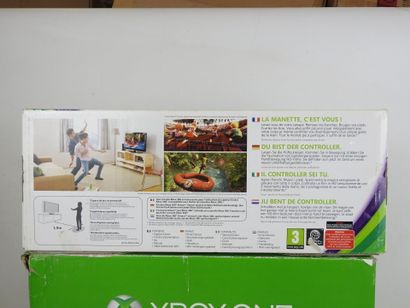 XBOX : Console Xbox One (sans manette) et...