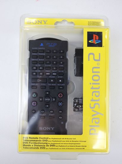PLAYSTATION : Lot comprenant :
- Casque sans...