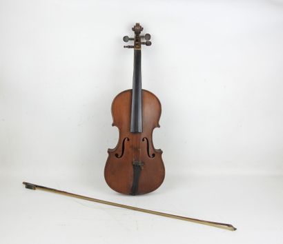 VIOLON d'étude, étiquette apocryphe Stradivarius....