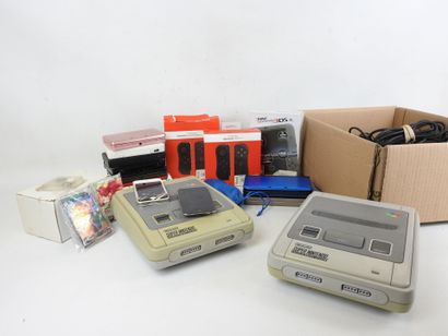 NINTENDO : 2 Super Nintendo Entertainment...