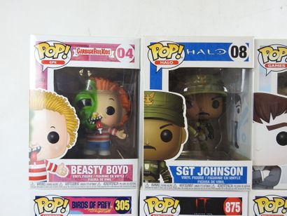 FUNKO POP : 12 figurines de collection de...