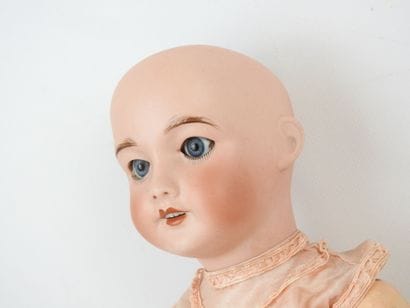 UNIS FRANCE : Poupée tête porcelaine yeux...