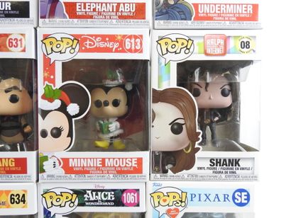 FUNKO POP : 12 figurines de collection DISNEY...