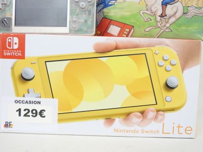 NINTENDO : Console Nintendo Switch jaune...