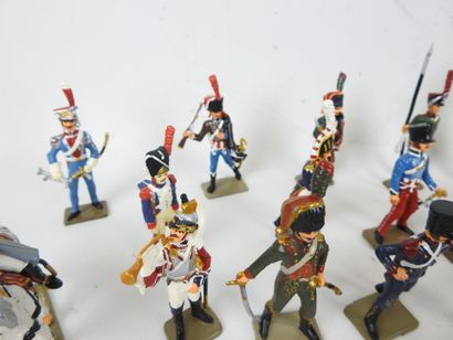ATLAS : 32 soldats de plomb dont armée Napoléonienne...