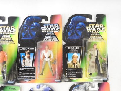 STAR WARS : 8 figurines de collections représentant...