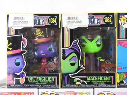 FUNKO POP : 11 figurines de collection DISNEY...