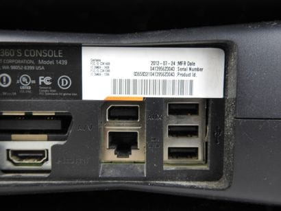 XBOX 360 : 3 consoles XboX 360 noire 2010...