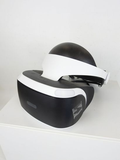 PLAYSTATION 4 : Casque de réalité virtuelle...