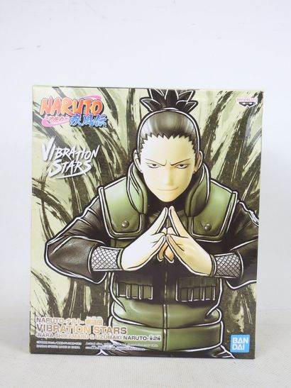 NARUTO : 2 figurines de collection polychromes...